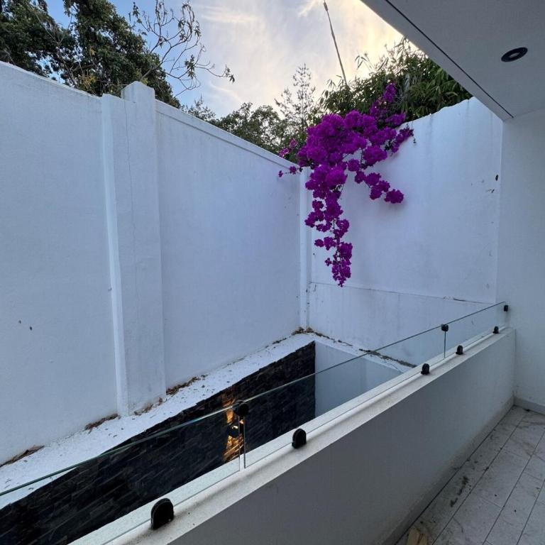 Large house in an exclusive area - Three-Bedroom Apartment - 29