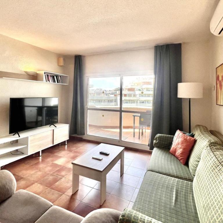 Large Apartment Side Sea View Benalbeach - Apartamento con balcón - 2