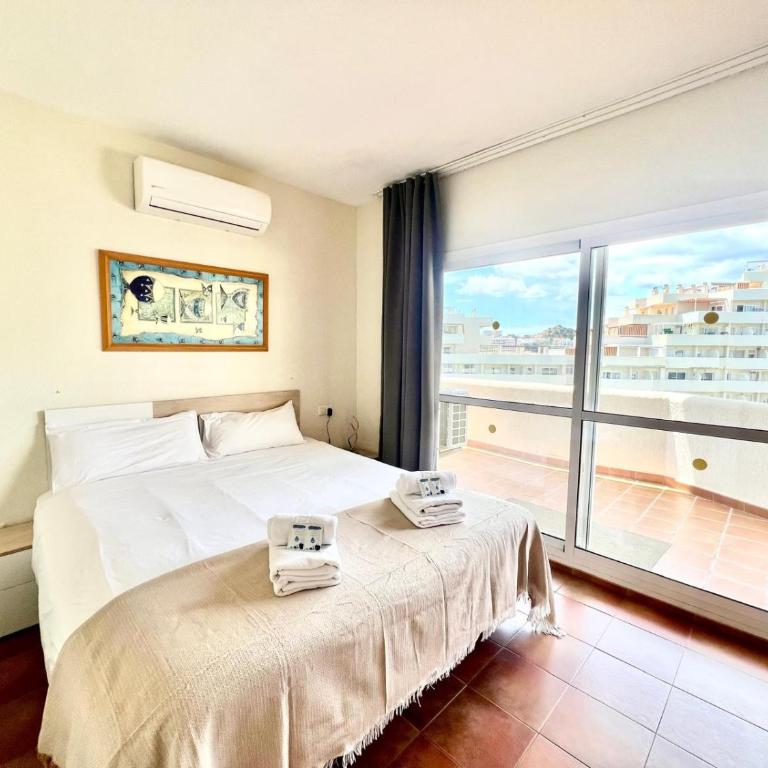 Large Apartment Side Sea View Benalbeach - Apartamento con balcón - 14