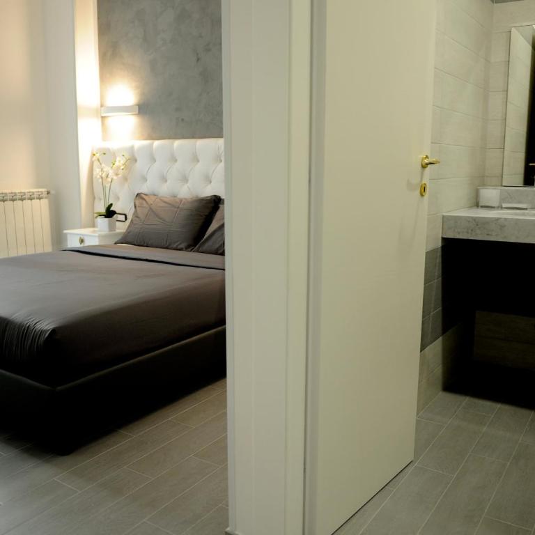 Easyrome Guest House - Camera Matrimoniale/Doppia con Letti Singoli - 9