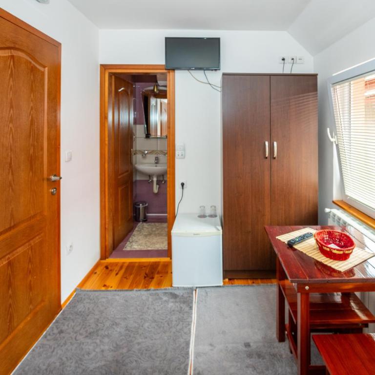 Rooms Sejo - Dvokrevetna Soba sa Zasebnim Krevetima - 4