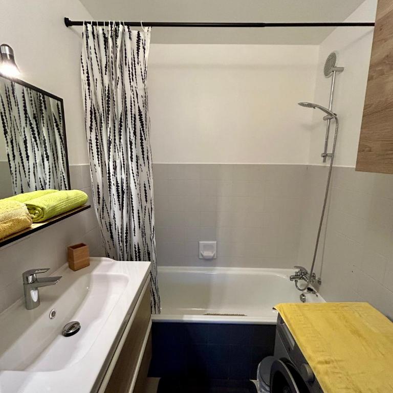 Cocoon vue Mer ☆ en face du Port de Golfe-Juan ☆ - Appartement - Vue sur Mer - 17