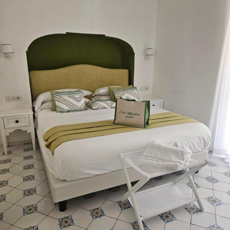 Casa Mandara B&B - Camera Superior Matrimoniale/Doppia con Letti Singoli con Terrazza - 7
