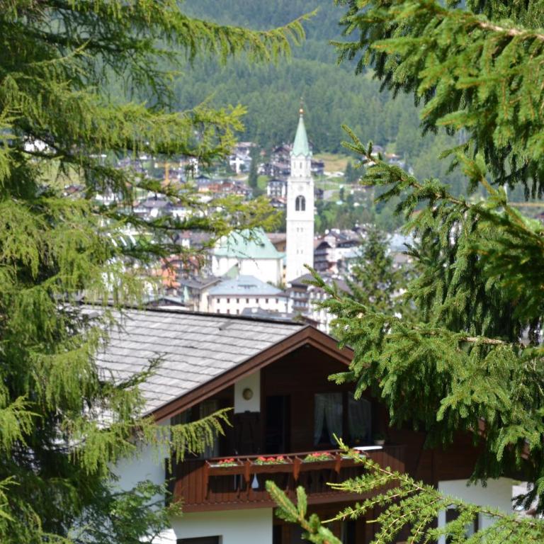 Mansarda a Cortina - Appartamento con 3 Camere da Letto - 40