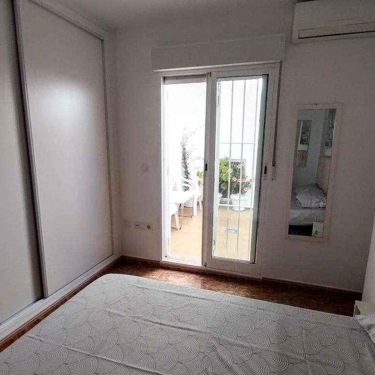Apartment 250 m from Los Locos beach - Apartamento de 2 dormitorios con balcón y terraza - 11