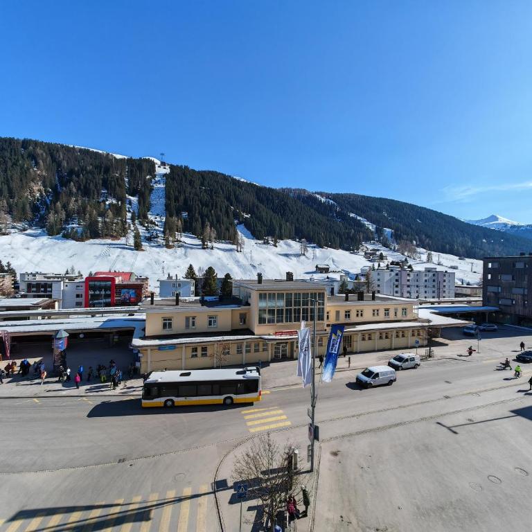 Grosszügige 3 Schlafzimmer Wohnung mit privatem Garten neben Jakobshornbahn - Apartment mit Blick auf die Berge - 57