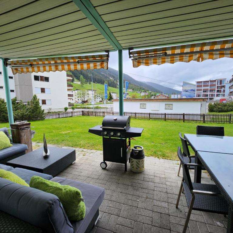 Grosszügige 3 Schlafzimmer Wohnung mit privatem Garten neben Jakobshornbahn - Apartment mit Blick auf die Berge - 1