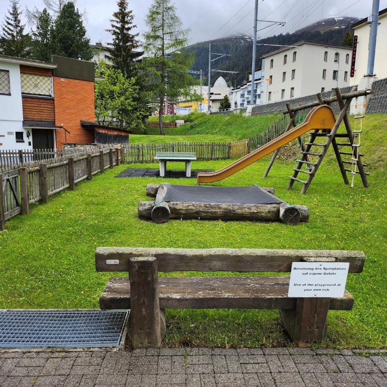 Grosszügige 3 Schlafzimmer Wohnung mit privatem Garten neben Jakobshornbahn - Apartment mit Blick auf die Berge - 89