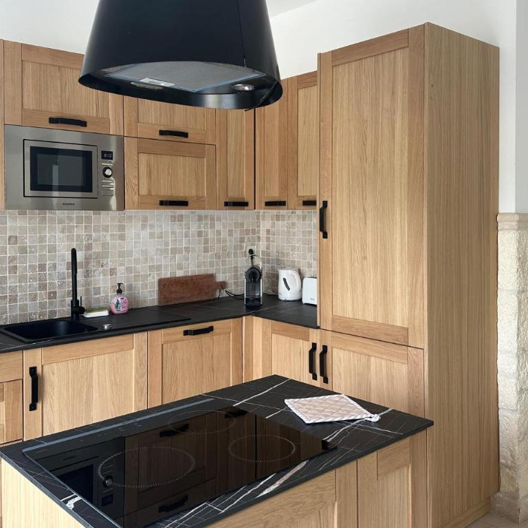 6 Bedroom Gorgeous Home In Blois - Maison de Vacances Six Chambres - 3