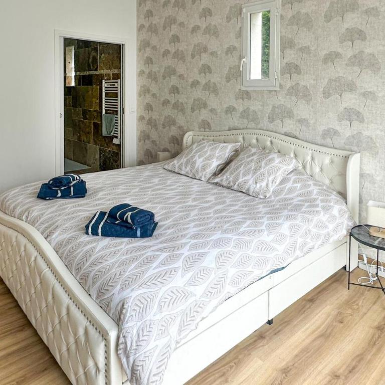 6 Bedroom Gorgeous Home In Blois - Maison de Vacances Six Chambres - 13