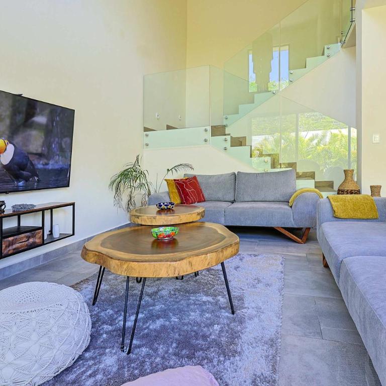 Family Home with Patio, Shared Pool & Cenote - Apartment - 12