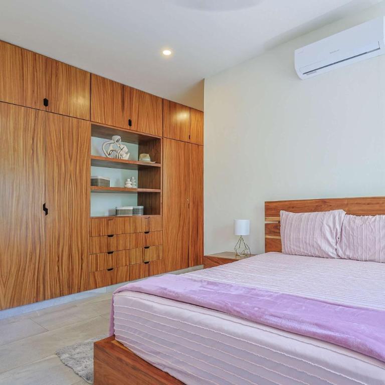 Family Home with Patio, Shared Pool & Cenote - Apartment - 33
