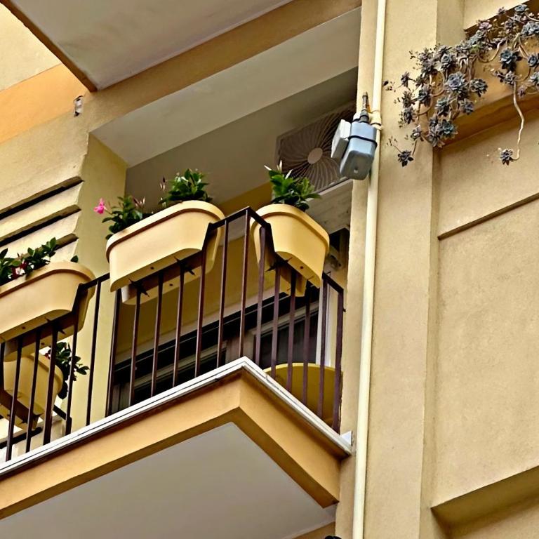 Eccelsobarese Boutique Apartment - 10 mins from City Center - Deluxe Apartment - 15