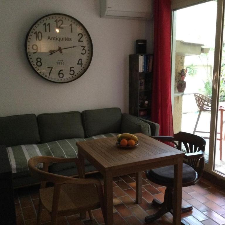 Bastidon provençal dans domaine naturiste avec accès gratuit parc aquatique - Maison 2 Chambres - 3