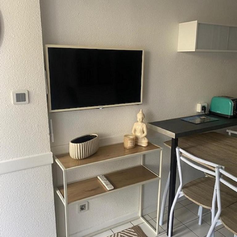 PORT ATHENA 76 CLIMATISATION WIFI et parking collectif - One-Bedroom Apartment - 6