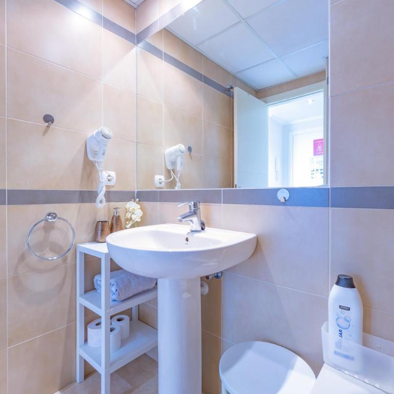 Apartment of Joy Piscina Aparcamiento - Apartamento de 1 dormitorio - 33