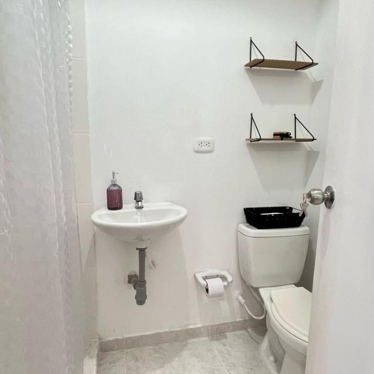 Alojamiento cerca del centro histórico y de la playa - One-Bedroom Apartment - 15