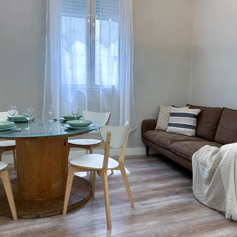 Madrid Experience - 3 dormitorios en el Centro - Three-Bedroom Apartment - 12