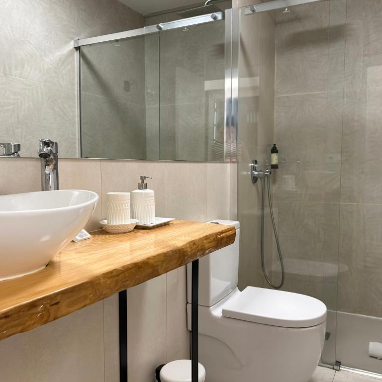 Madrid Experience - 3 dormitorios en el Centro - Three-Bedroom Apartment - 7