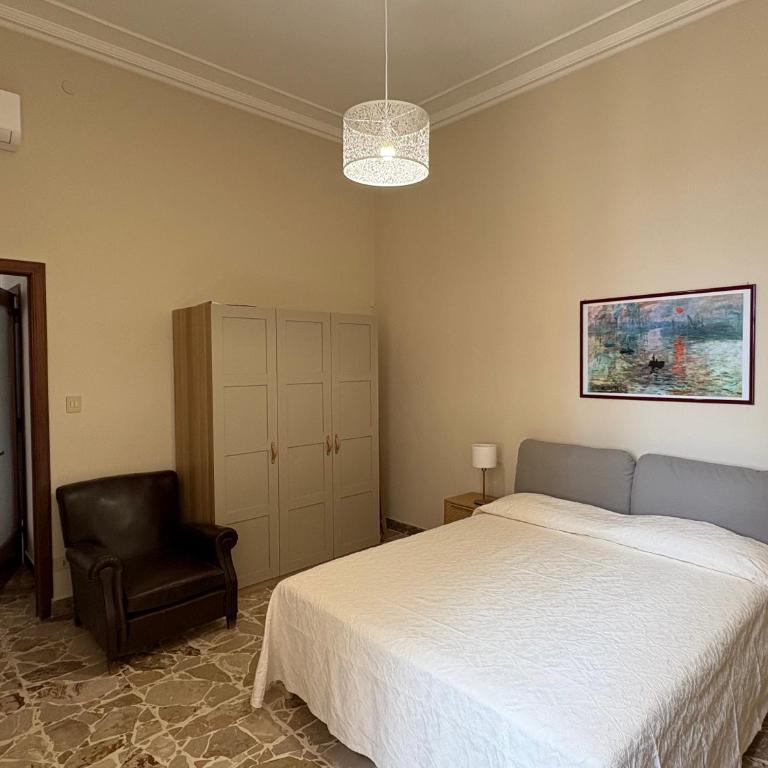 Euplio's Charme Home - Three-Bedroom Apartment - 6