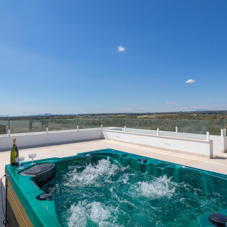 Las Colinas Golf & Country Club - Apartamento Ático - 65