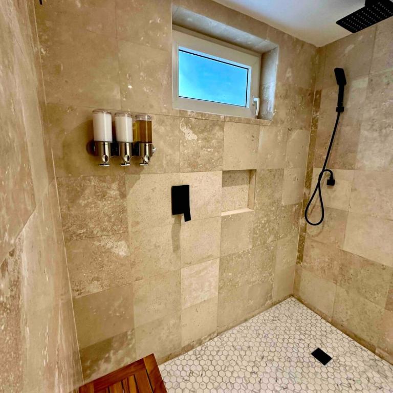 Casa Oro - Huge Penthouse & Terrace - Romantic Zone - 3 Bedrooms - 3 Bath - Three-Bedroom Apartment - 35