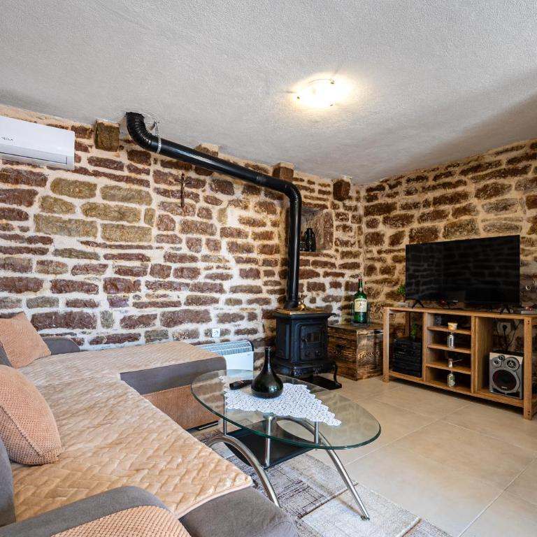 Authentic Mediterranean House with Postcard Sea View - One-Bedroom House - 10