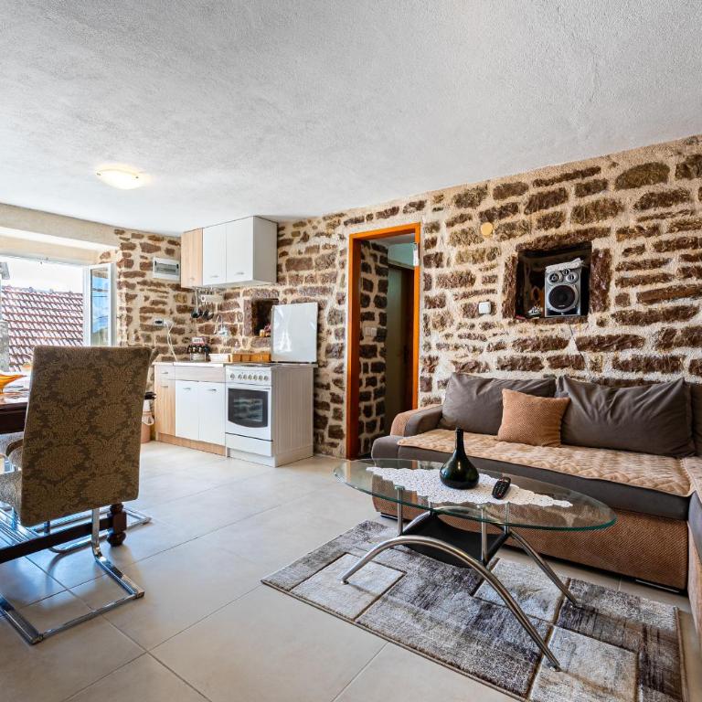 Authentic Mediterranean House with Postcard Sea View - One-Bedroom House - 13