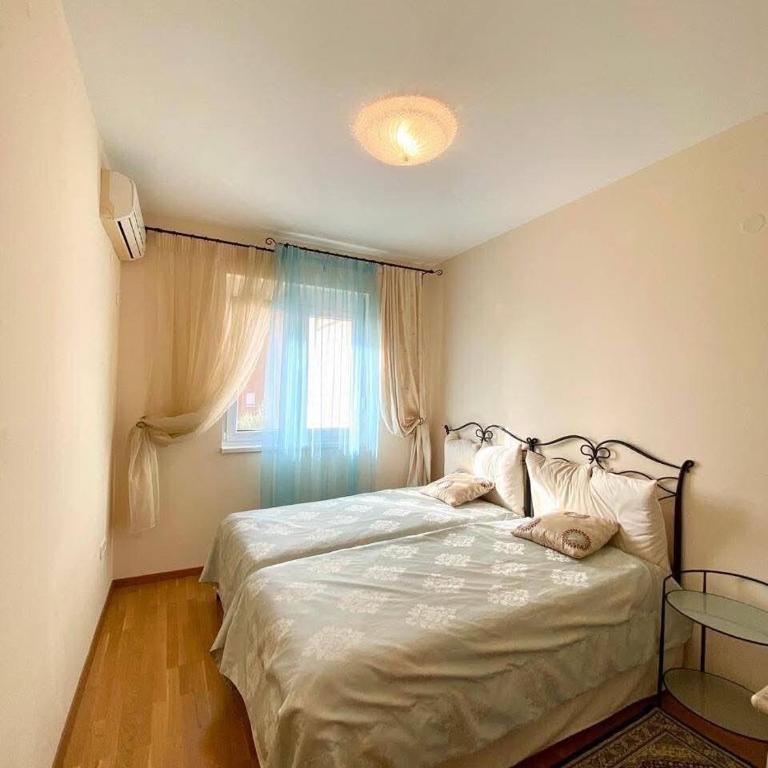 Orhid apartment Becici one - Apartman sa 2 Spavaće Sobe - 13