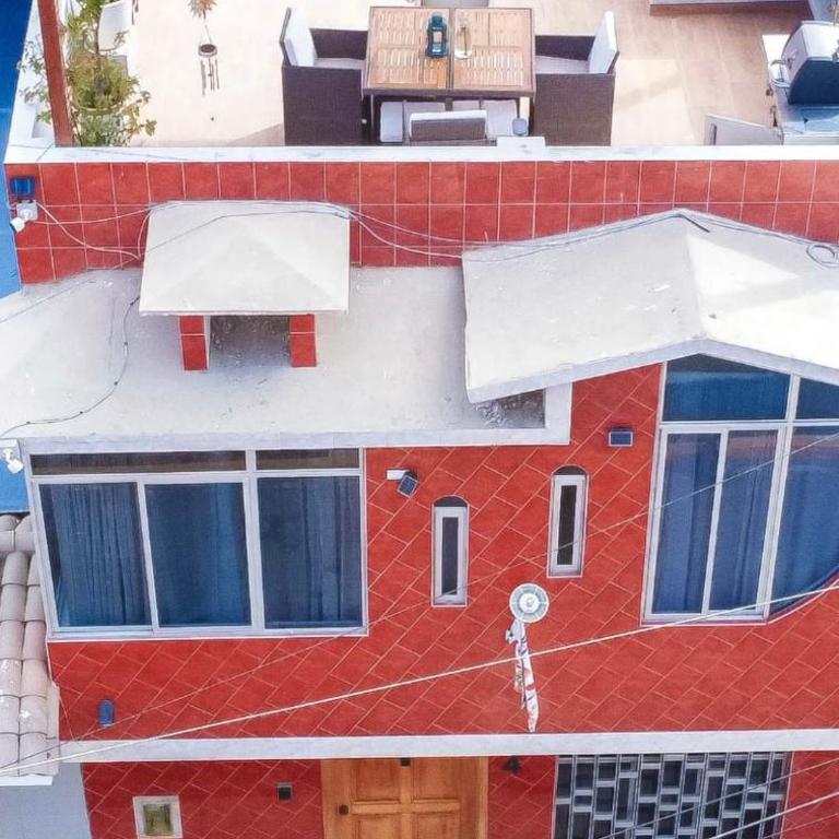 Modern House with Terrace! Near the Beaches - Three-Bedroom House - 5