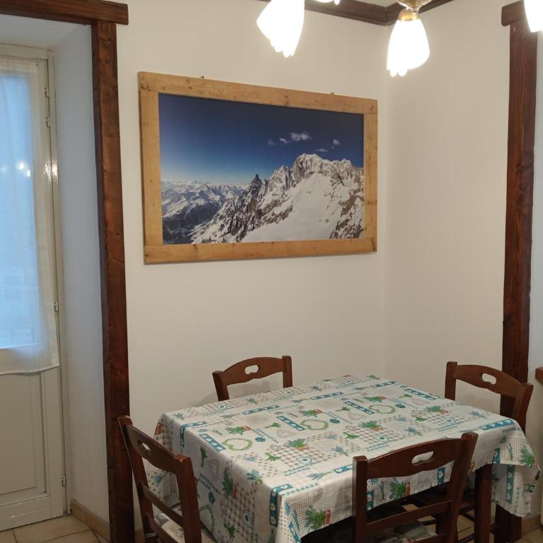 Mansarda Monte Bianco - Apartment - 1