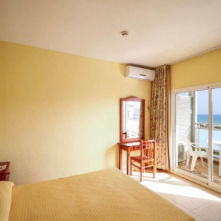 Hotel Tres Anclas - Habitación Doble con vistas al mar - 4