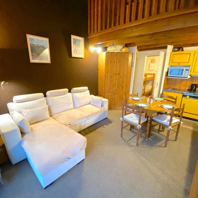 Joli T2 en duplex au centre station du Sauze - à 50m des pistes - Appartement 1 Chambre avec Balcon et Vue sur les Montagnes - 3