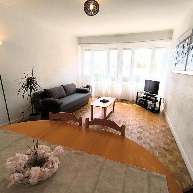 Grand appartement lumineux et central - Appartamento con 3 Camere da Letto - Piano Alto - 17