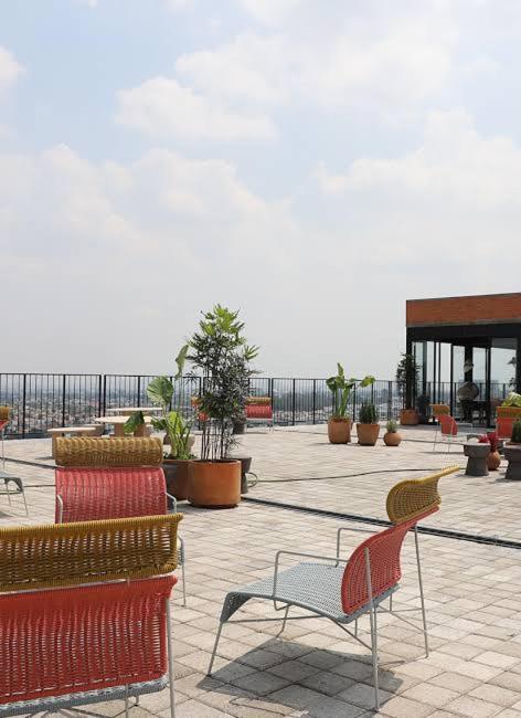 Departamento residencial con alberca y gym - Two-Bedroom Apartment - 37