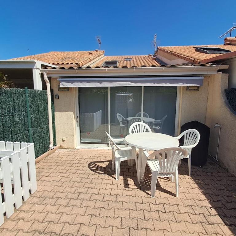 Maison fleurs des sables - Two-Bedroom Apartment - 12