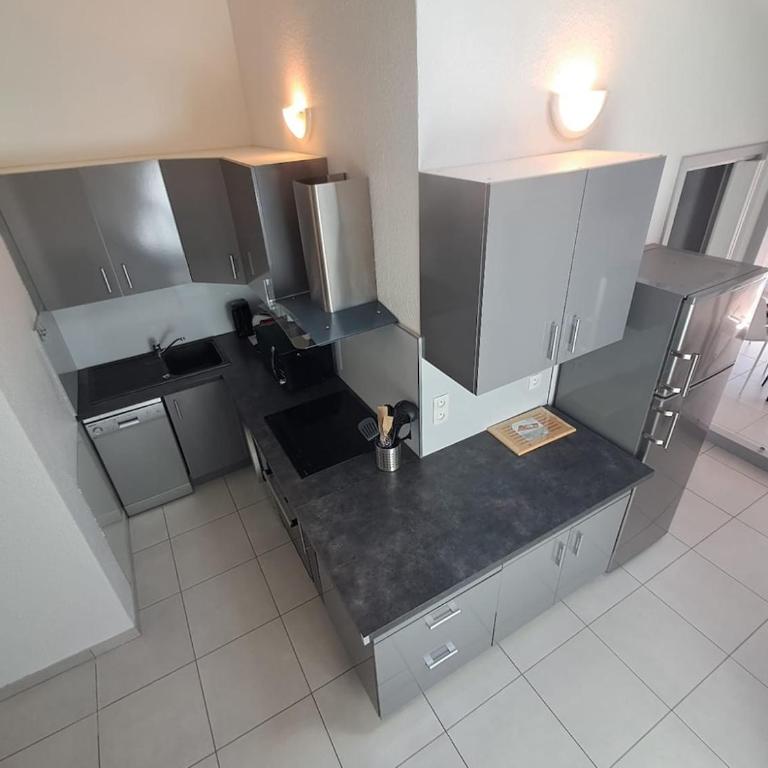 Maison fleurs des sables - Two-Bedroom Apartment - 14