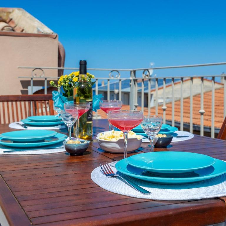 Domus de Iris Tra Mare e Storia - Appartamento con 2 Camere da Letto - 55