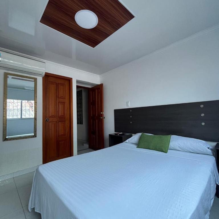 Villa Santos Apartaestudios - Habitación Doble Estándar - 7
