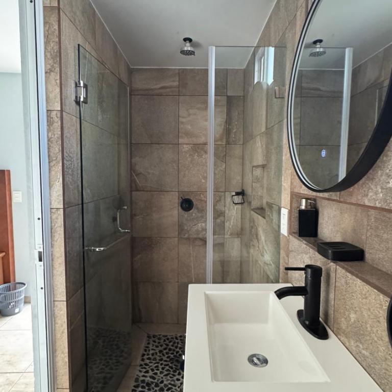 Cuarto a unos pasos de foro sol GNP y AICM - Double Room with Private Bathroom - 5