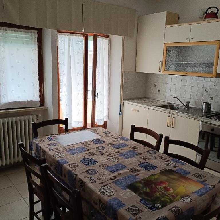casa via Campania - Appartamento con 2 Camere da Letto e Balcone - 12