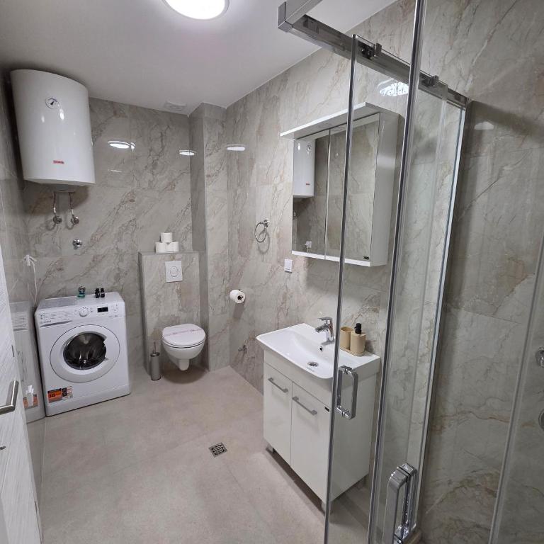 Apartments Ivo Herceg Novi - One-Bedroom Apartment with Balcony and Sea View - 19
