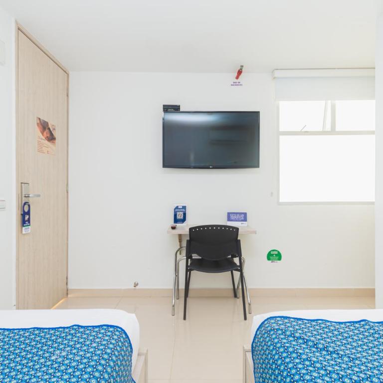 Hotel Laureles Plaza - Habitación Doble Económica - 2 camas - 3