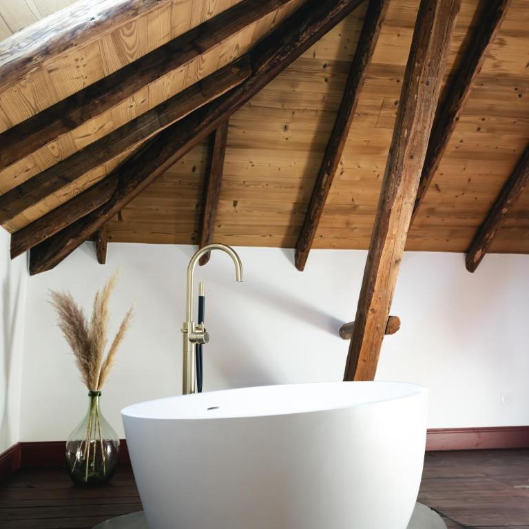 Villa Lorenzo Chambres & Restaurant Barcelonnette Hotel - Junior Suite - 7