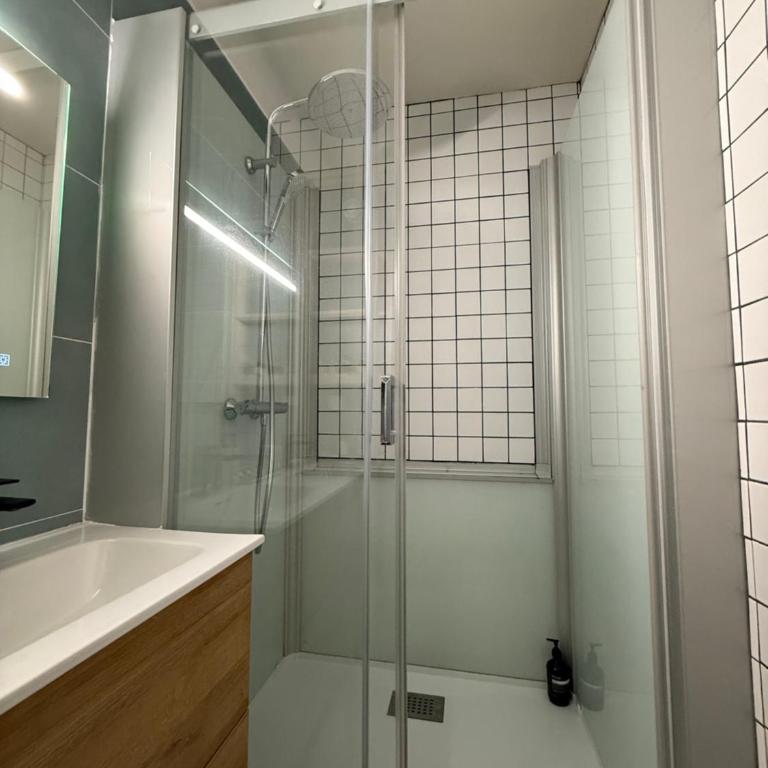Appt Rénové Palavas - 4 Personnes - Vue Mer - Parking - Rive Droite - Appartement 1 Chambre - 11