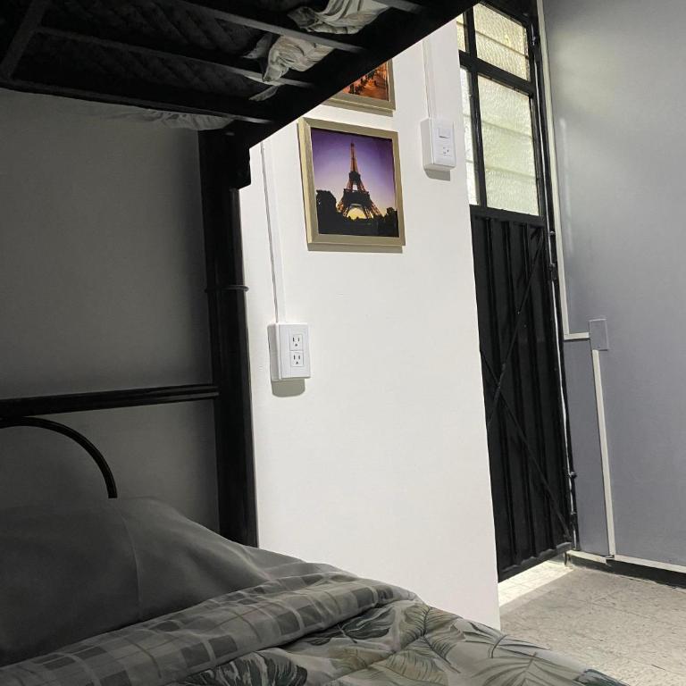 Casa Alameda - Habitación Familiar con baño privado - 28