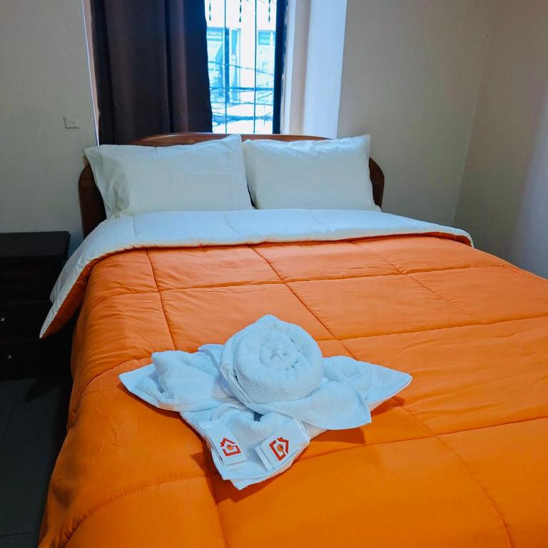 Travel Hotel Quito - Double Room with Private Bathroom - 5