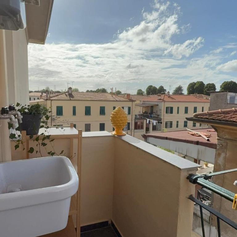 Lorenzo s House Nearby Leaning Tower Free Parking - Appartamento con 3 Camere da Letto e con Balcone - 22