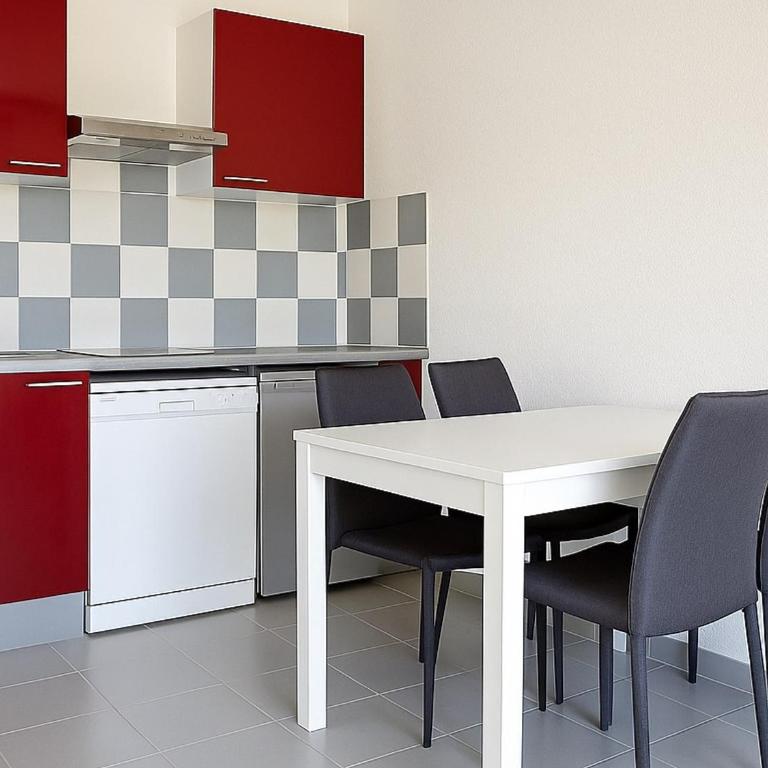Pavillon lumineux climatisé – Résidence avec piscine - FR-1-732-4 - Maison de Vacances - 9