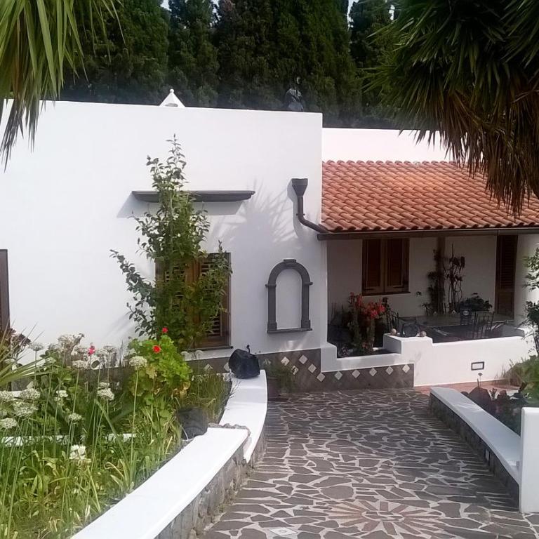 Casa Vacanze "Villa Angelina" - Camera Matrimoniale Standard - 1